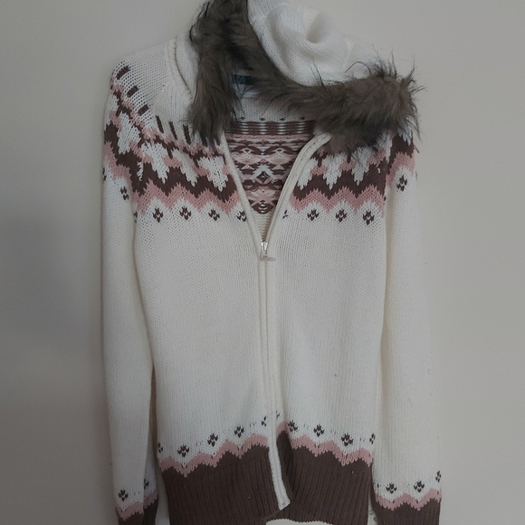 Kismet Knit Sweater with Faux Fur-trimmed hood - Picture 1 of 2